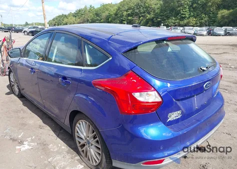 2014 Ford Focus Titanium from USA, damaged, VIN 1FADP3N2XEL221125